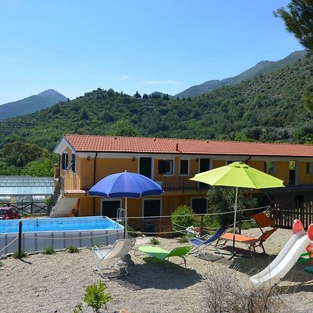 Agriturismo Tendapiccola Ceriale Exteriör bild