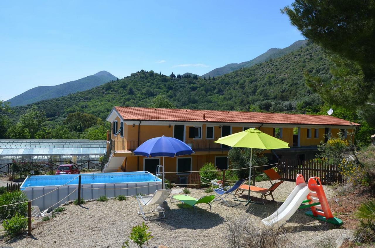 Agriturismo Tendapiccola Ceriale Exteriör bild